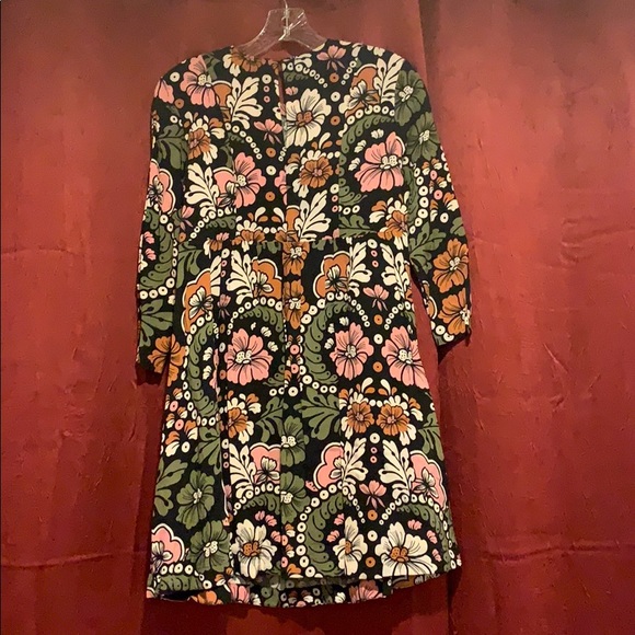 Dress - Picture 2 of 2